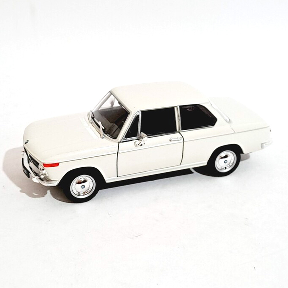 ماشین بازی ویلی مدل فلزی2 BMW 2002